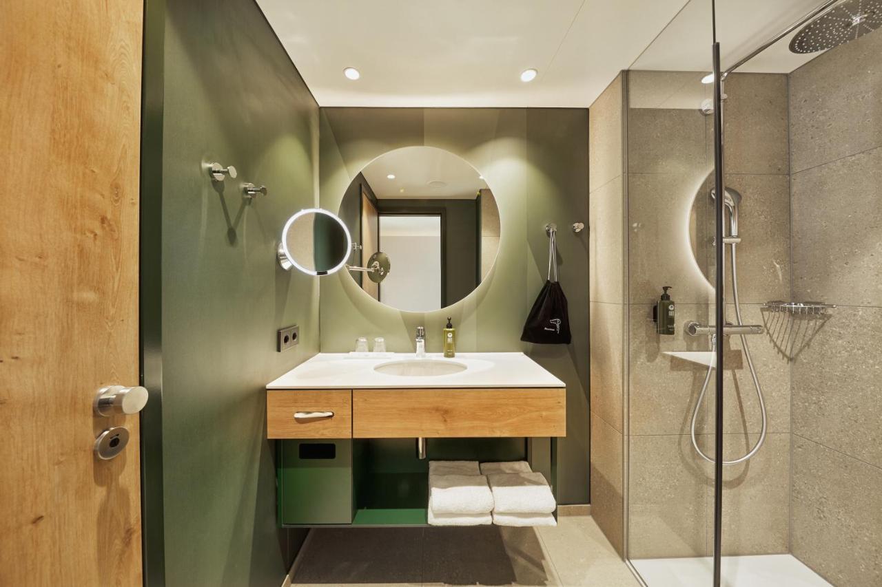 H+ Hotel Frankfurt Ешборн Екстер'єр фото
