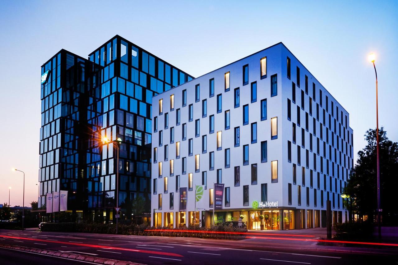 H+ Hotel Frankfurt Ешборн Екстер'єр фото