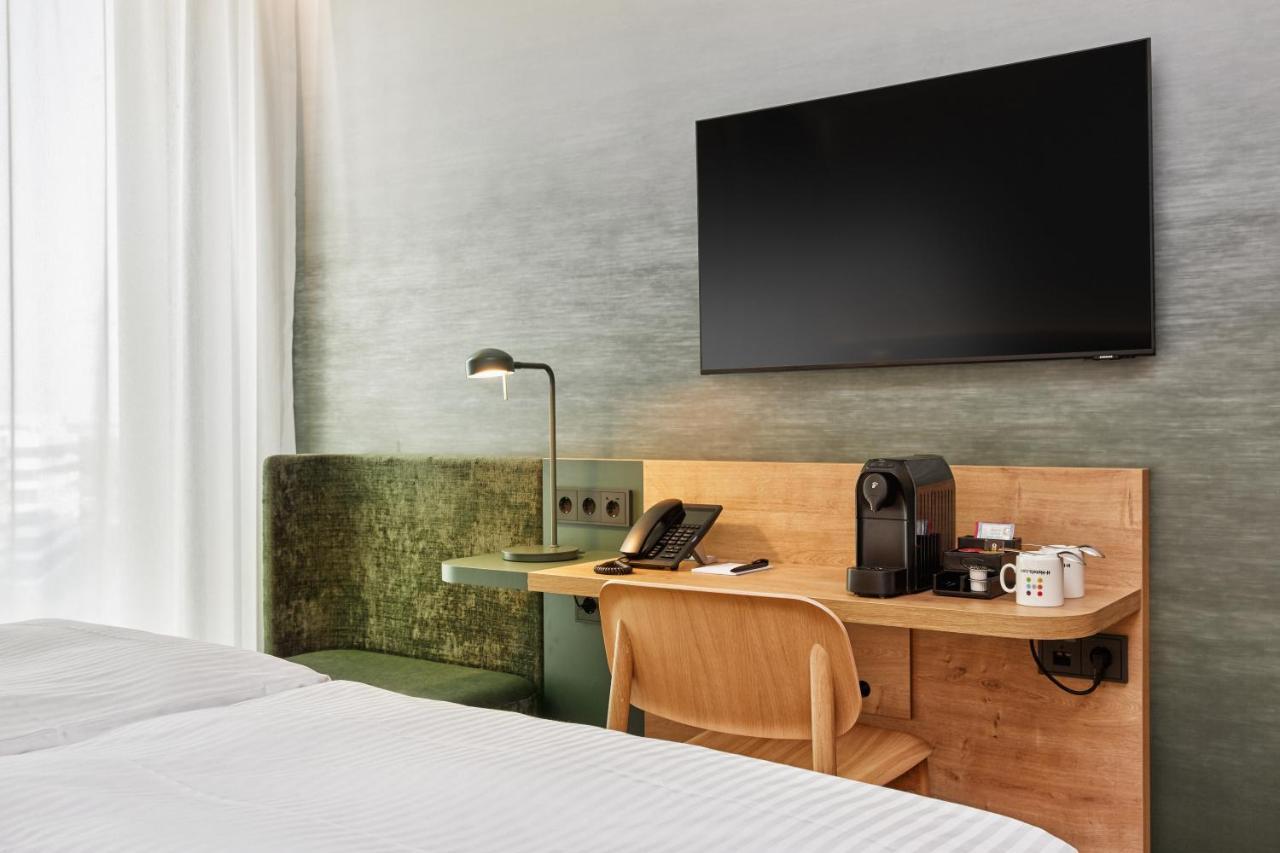 H+ Hotel Frankfurt Ешборн Екстер'єр фото