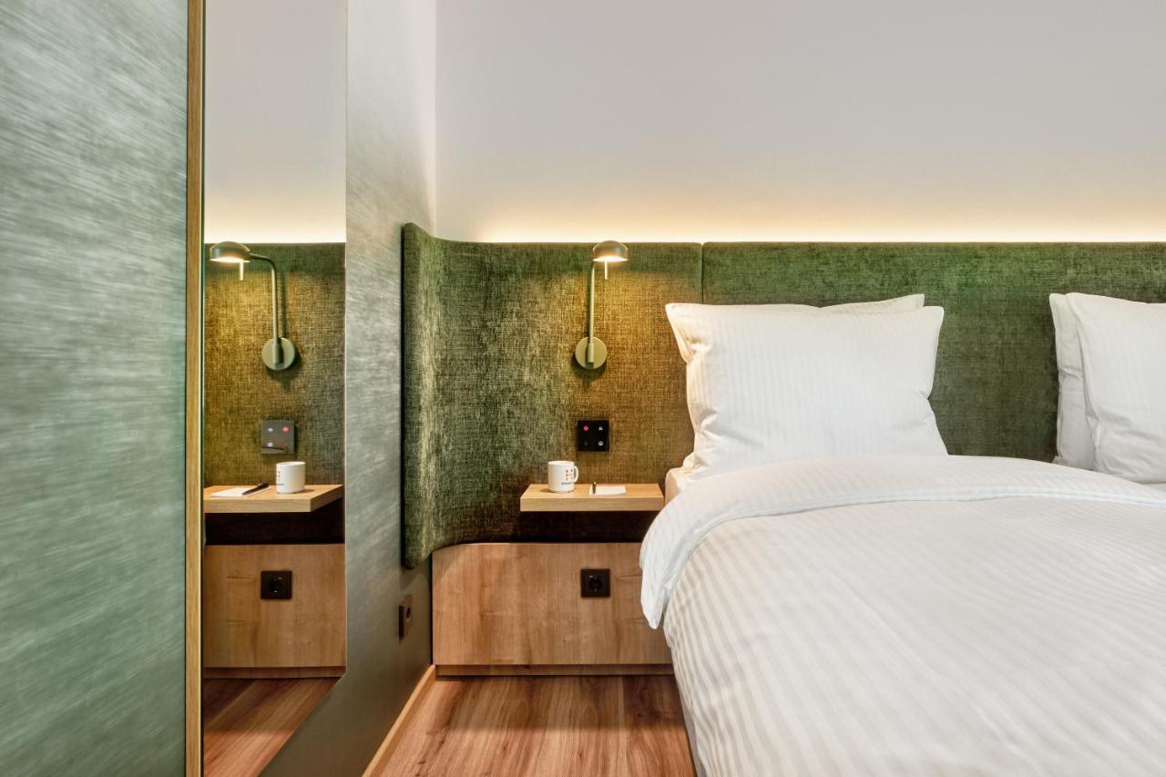 H+ Hotel Frankfurt Ешборн Екстер'єр фото