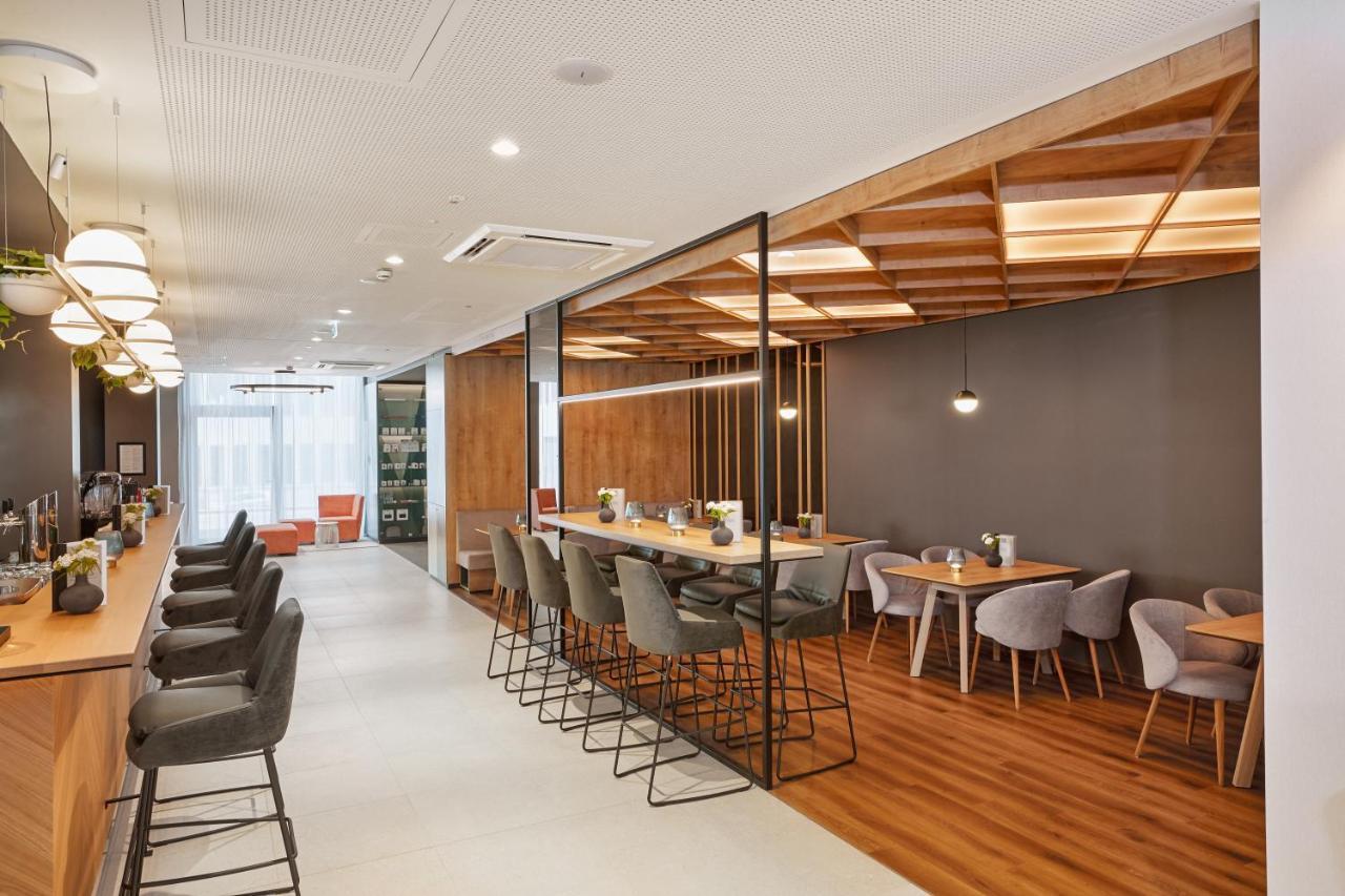 H+ Hotel Frankfurt Ешборн Екстер'єр фото